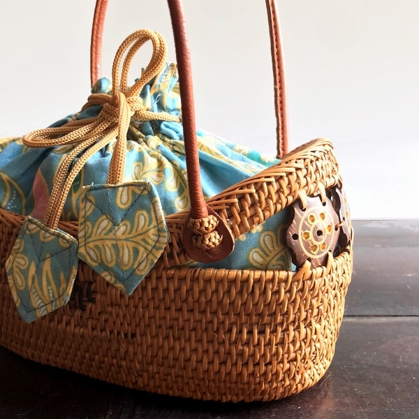 かごバッグ／アタバッグ ／バティックの巾着付き／バリ島トゥガナン村の伝統工芸-アジアンライフスタイルチャナン　公式通販